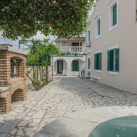 Vine House Apartment Kassiopi