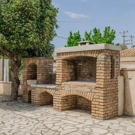 Vine House * Kassiopi