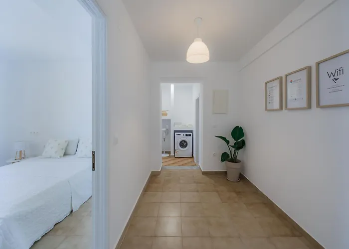 Vine House * Kassiopi