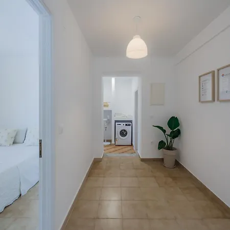 Vine House * Kassiopi