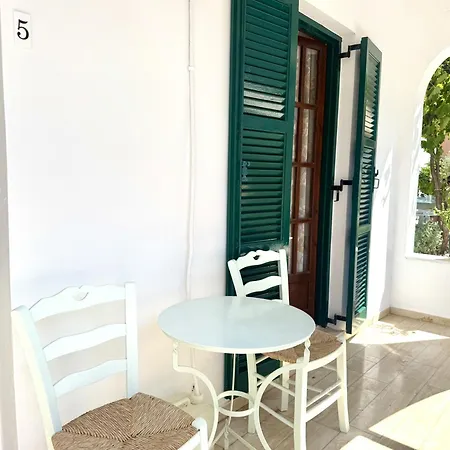 Vine House Kassiopi