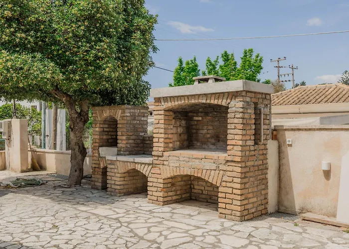 Vine House * Kassiopi